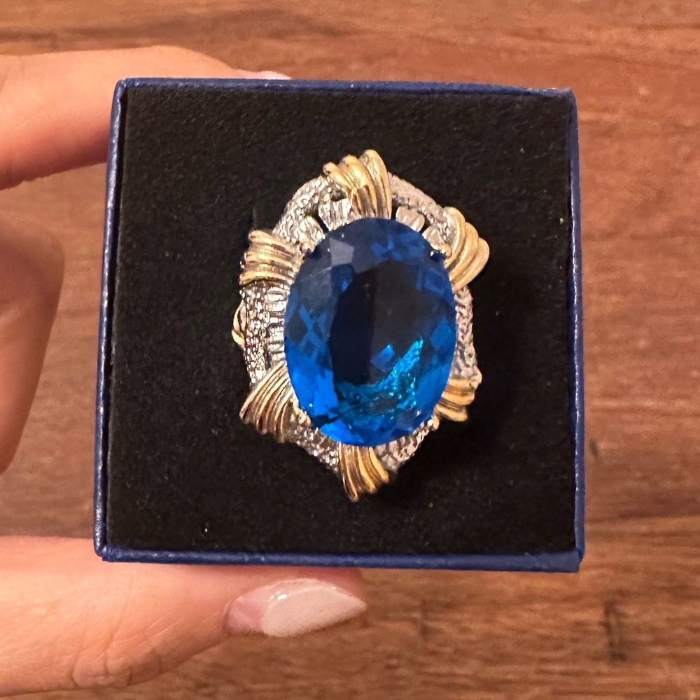 Elegant Blue and Gold Statement Ring